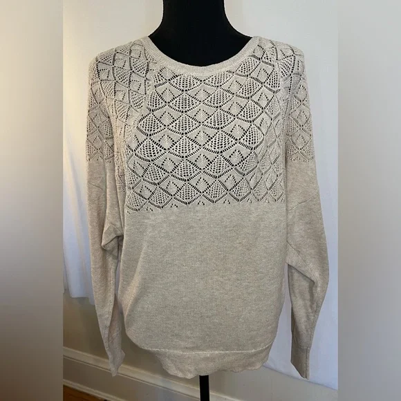 Urban Outfitters Pins and Needles Batwing sweater Size M - Picture 2 of 14